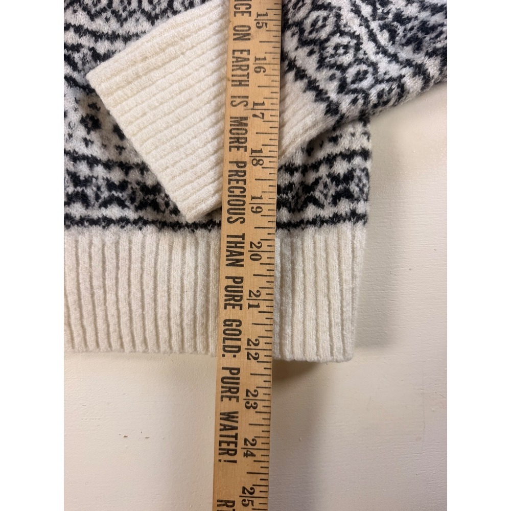 American Eagle Fair Isle Sweater Women XS Cream Black Excellent Knit Pullover - Picture 8 of 9